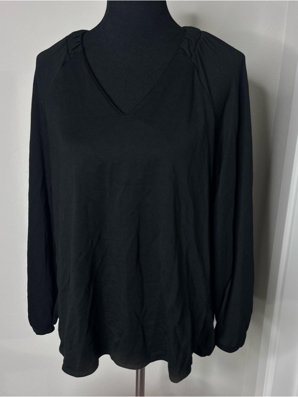 Cabi Top Small Stylish Blouse Workwear Chic